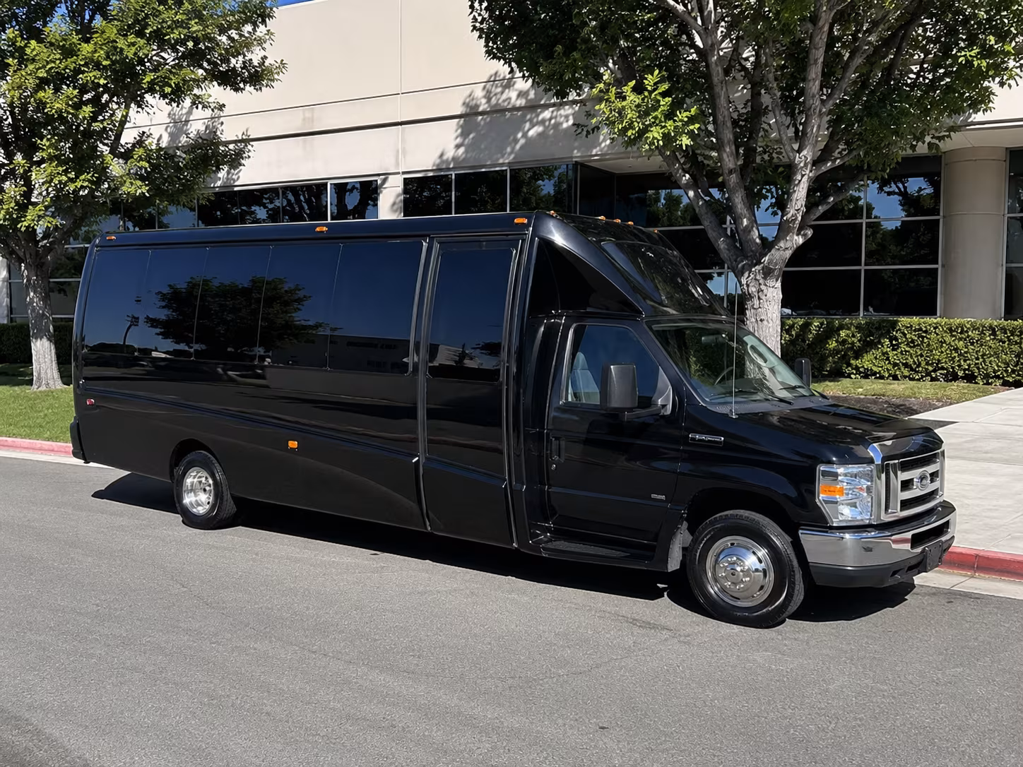 Boulder Homecoming & Prom Party Bus Rentals